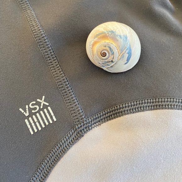 Victoria’s Secret VSX Sport Capris Taupe XS - Picture 7 of 12